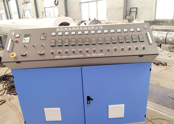 قیمت خوب ماشین تولید اکسترودر پلاستیکی 1220mm WPC Board / 3P ماشین اکسترودر مناسب و دقیق آنلاین