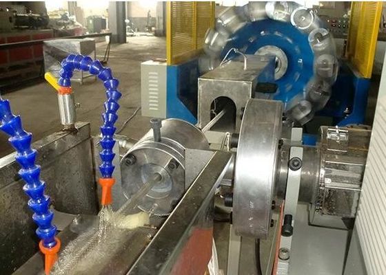 قیمت خوب شیلنگ ساخت PVC Garden Machine خط اکستروژن پلاستیک ، خط تولید لوله تقویت شده الیاف پی وی سی پیچ دوقلو آنلاین