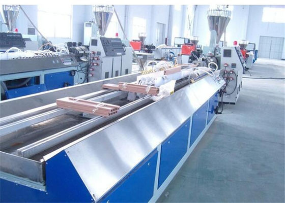 قیمت خوب دستگاه ساخت تخته WPC ، اکسترودر پلاستیکی چوبی PVC WPC Hollow Door آنلاین