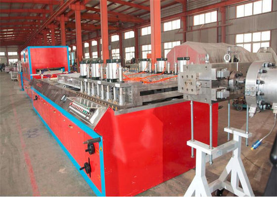 قیمت خوب PP PE Hollow Profile Line خط تولید WPC PVC چوب پلاستیک ماشین اکستروژن آنلاین