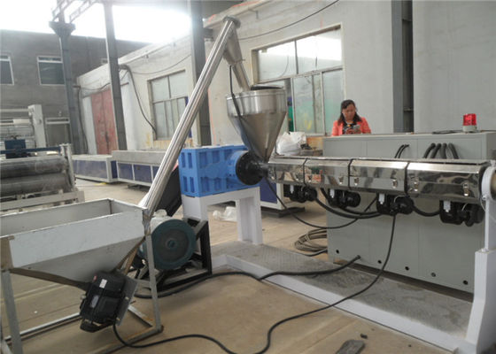 قیمت خوب دستگاه اکستروژن سقف پنجره PVC دستگاه اکستروژن WPC با عرض 400 میلی متر آنلاین