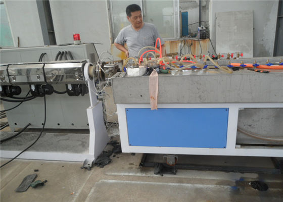 خط اکستروژن پروفایل پلاستیکی سفارشی تکنولوژی پردازش پیشرفته بندر Qingdao