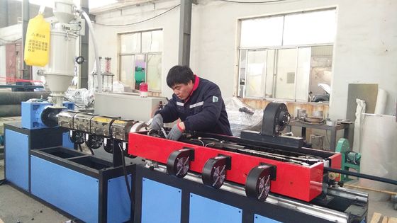قیمت خوب ماشین آلات اکستروژن برای لوله های موجدار دو جداره PE ، لوله های دو جداره موجدار ساخت HDPE PP ساخت دستگاه اکسترودر آنلاین