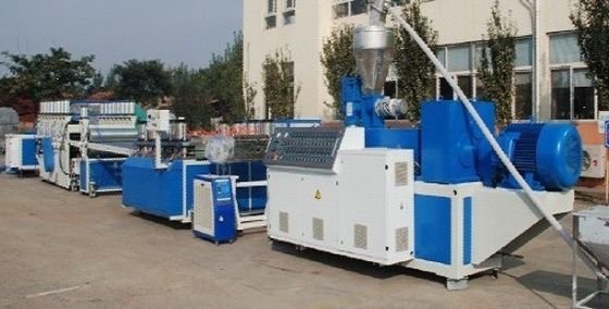 قیمت خوب اکسترودر ورق فوم PVC دو پیچ PVC Celluka ، خط تولید هیئت مدیره فوم Wpc آنلاین