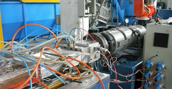 قیمت خوب خط اکستروژن پروفیل پلاستیک کوچک Twin Screw Extruder برای گوشه دیوار دامن آنلاین